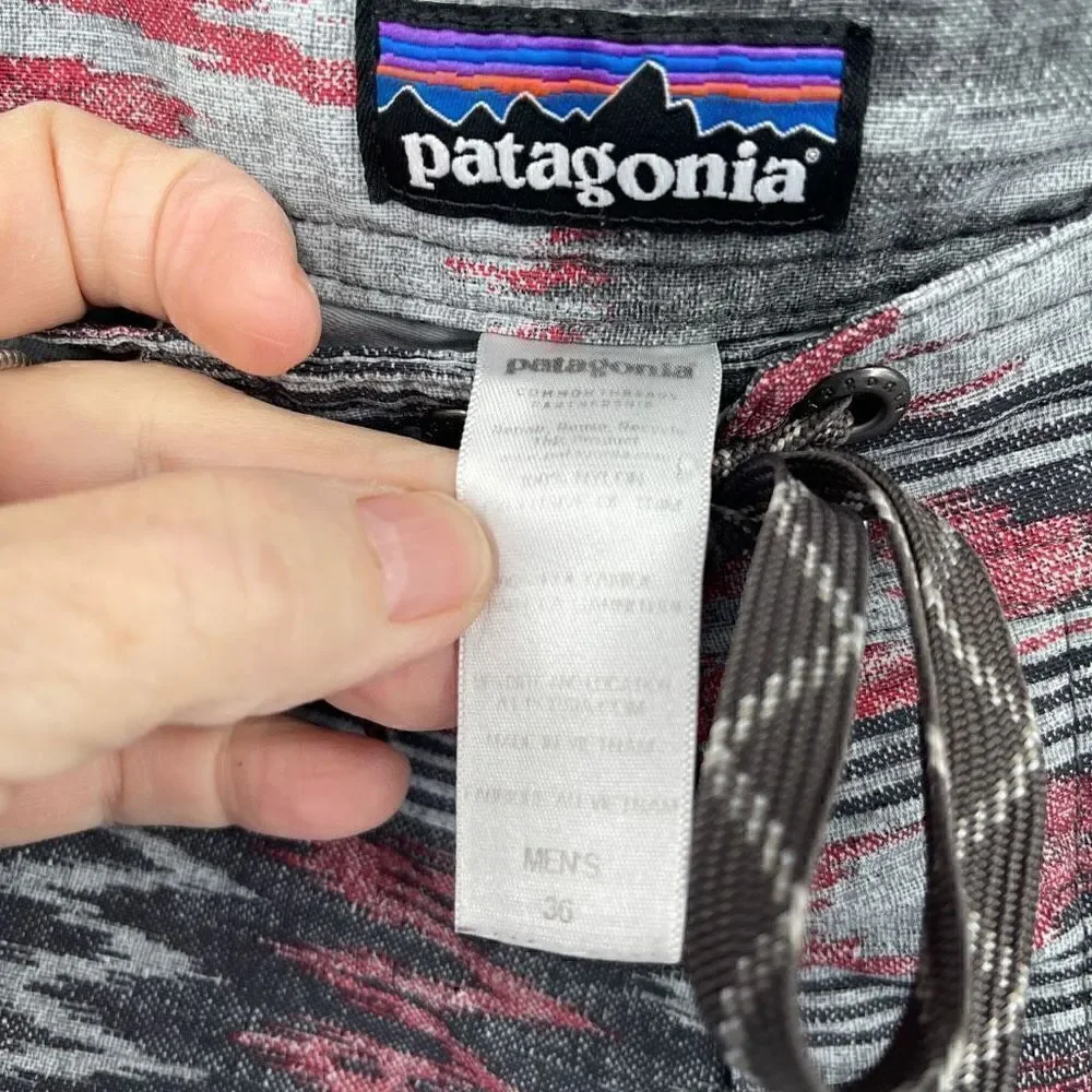 Patagonia Wavefarer Board Shorts Multicolored Print Nylon Men's Size 36